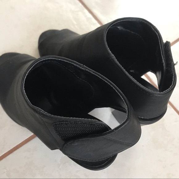 Call it spring peep toe booties (6.5) - Picture 5 of 7